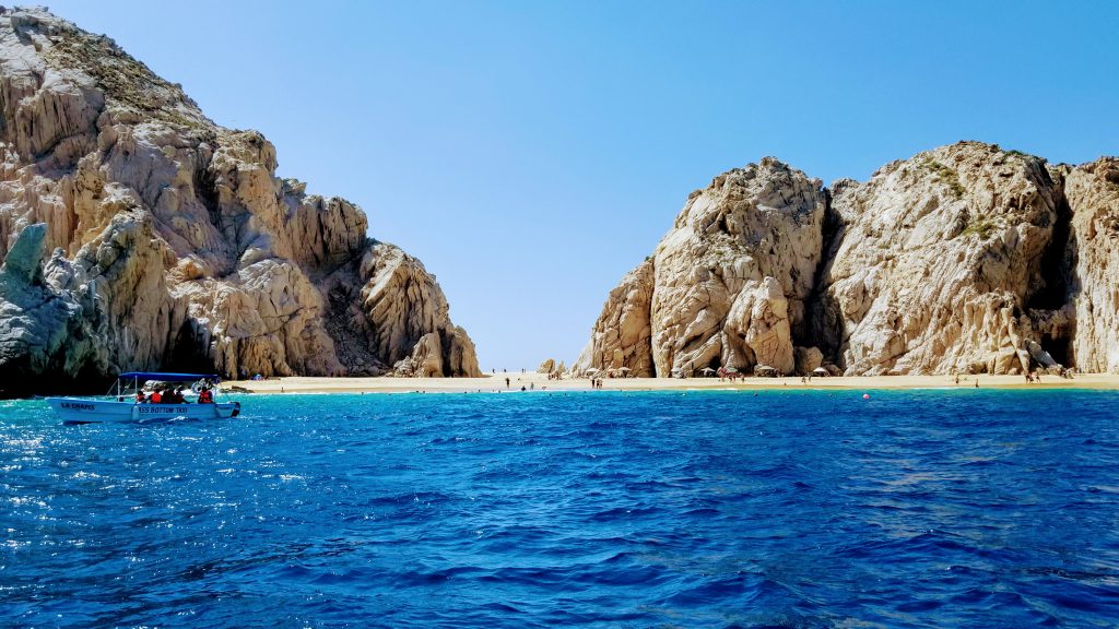 Lover's Beach in Los Cabos- Cabo with kids