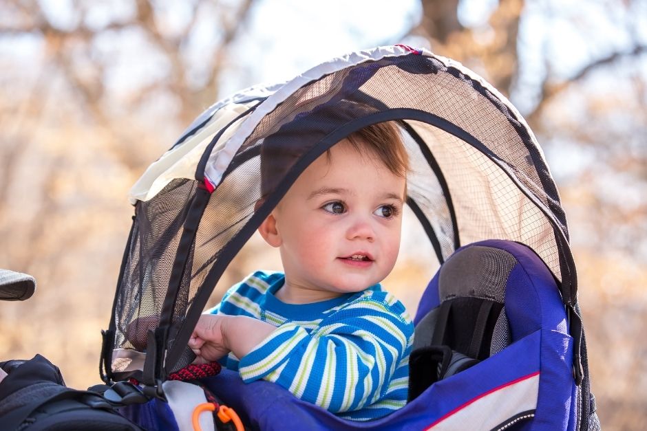 Framed hiking carrier- best toddler carriers for travel