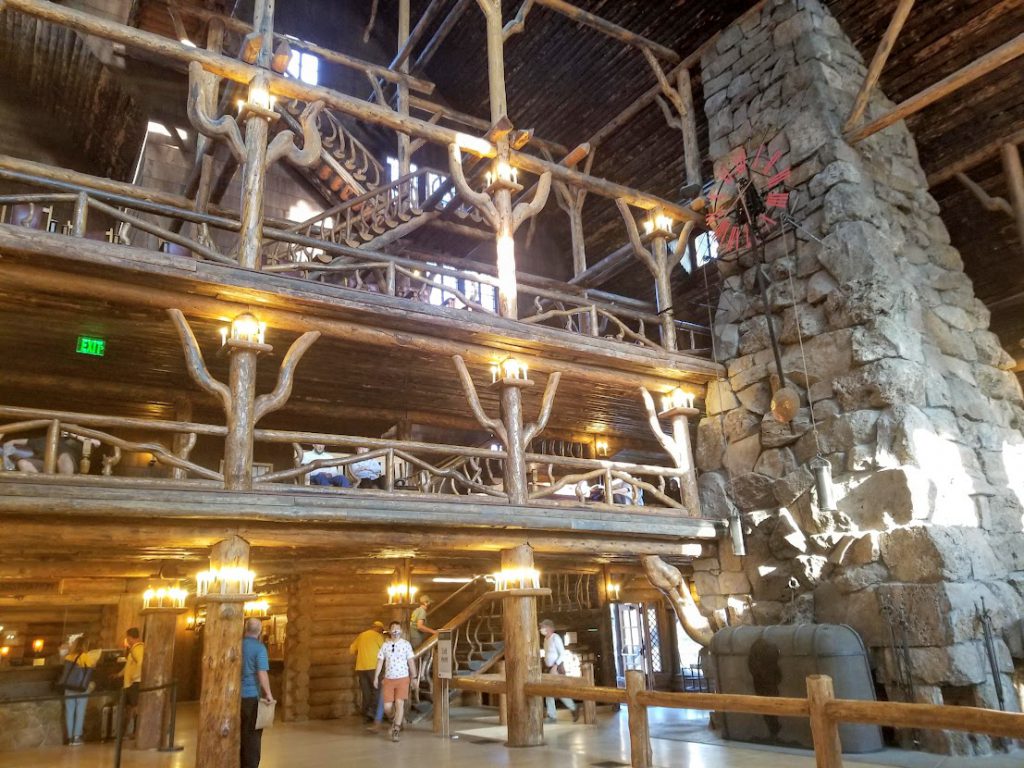 Old Faithful Inn