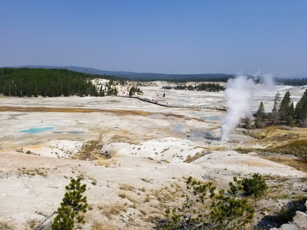 Porcelain Basin- 3 day Yellowstone itinerary