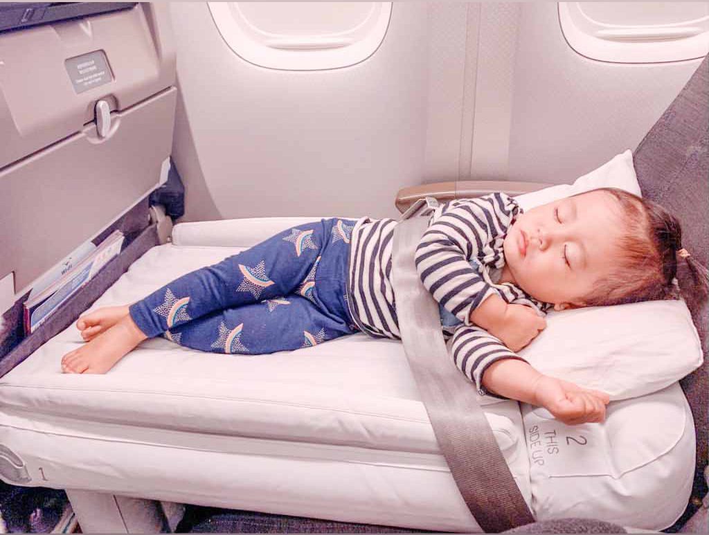 Kids Travel Airplane Bed Baby Pedals Bed Portable Travel Foot