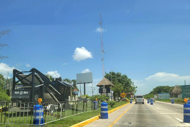 Police checkpoint in Mexico