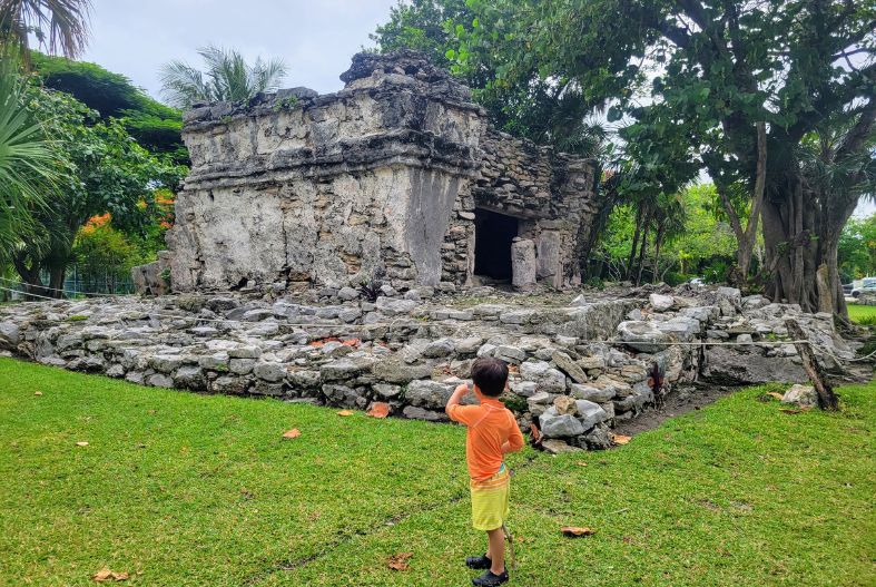 Playacar ruins