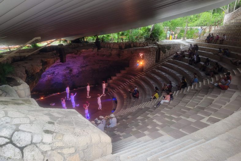 Show at Xcaret