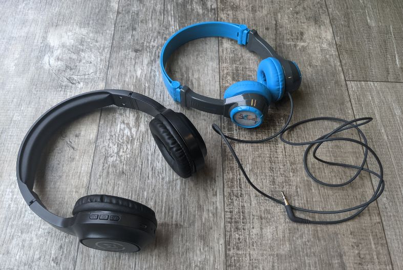 Wired and wireless toddler headphones