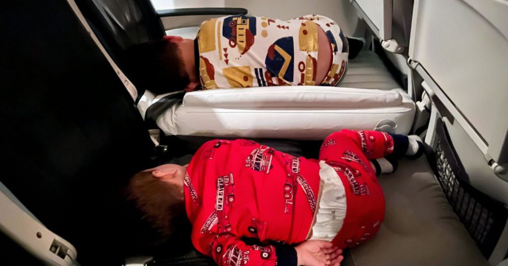 Airplane beds for toddlers