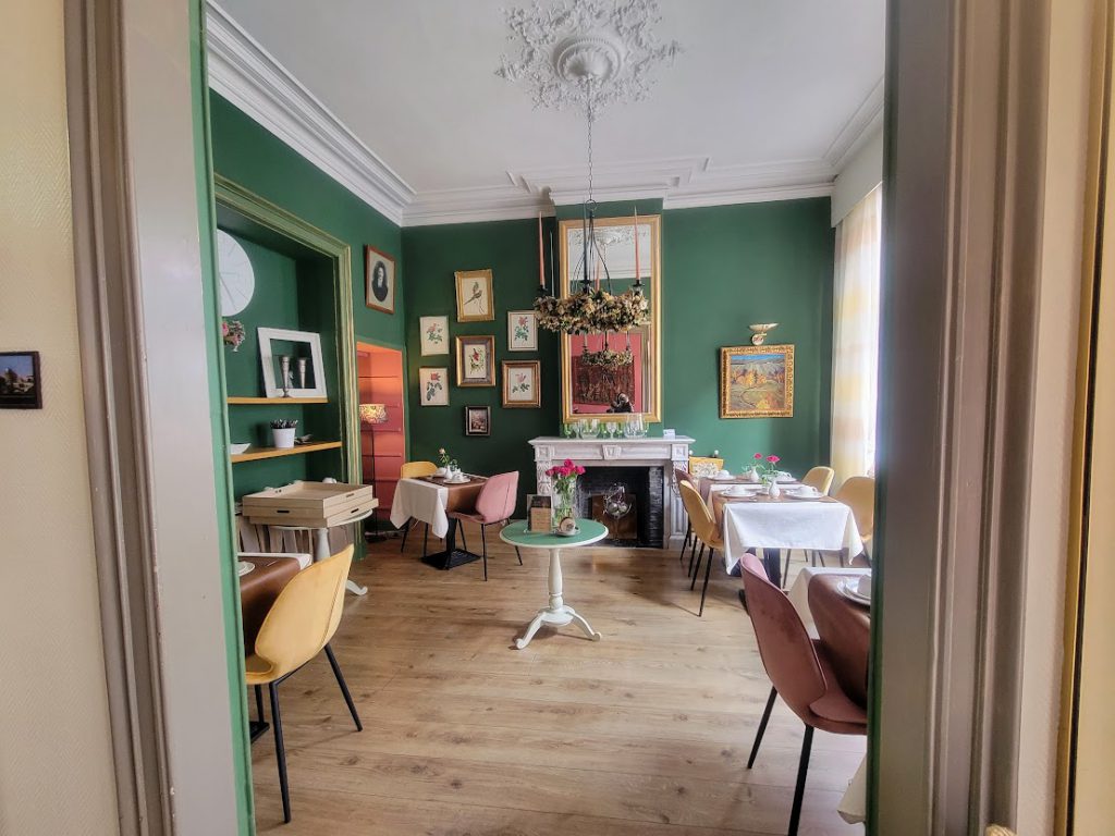 Hotel Botaniek breakfast room